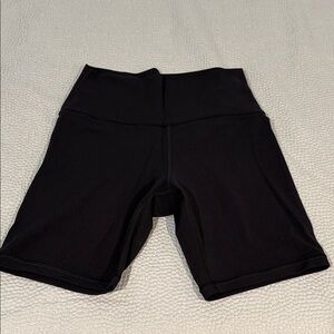 Athleta 7 inch transcend short. Never worn.